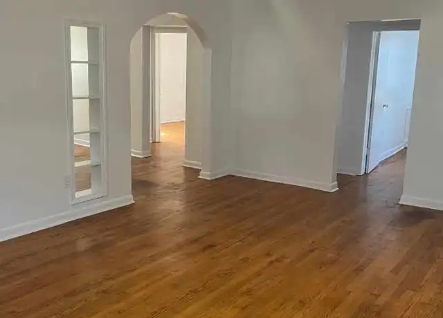 Property at 204 3rd Ave, Saint Albans, WV, 25177, 2 beds, 1 bath, [object Object]