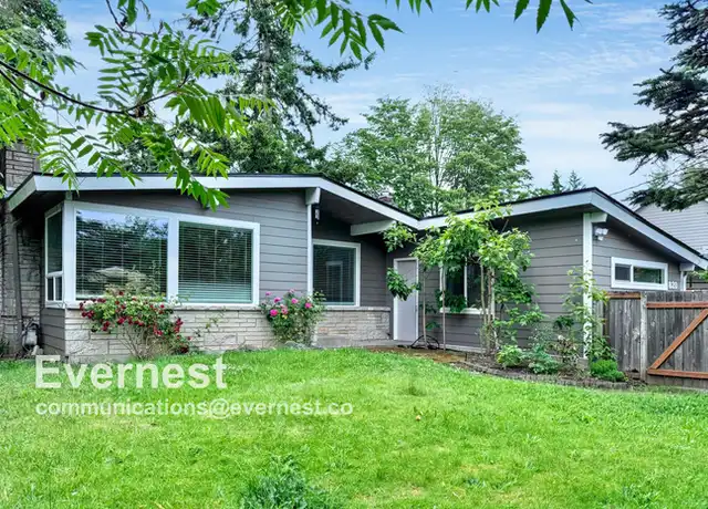 Property at 820 NE 120th St, Seattle, WA, 98125, 4 beds, 1 bath, [object Object]