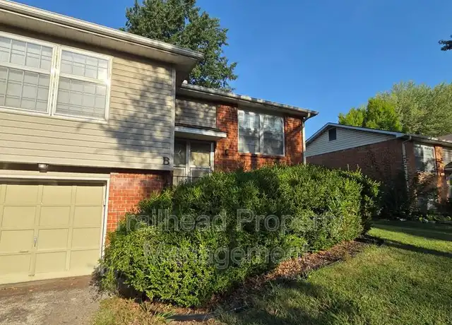 Property at 608 NE Lynn St Unit B, Lee's Summit, MO, 64063, 2 beds, 1.5 baths, [object Object]