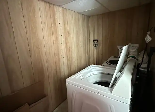 Property at 1016 Zeisler St Unit 1016, La Crosse, WI, 54601, 2 beds, 1 bath, [object Object]