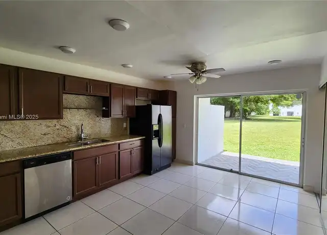 Property at 5060 Elmhurst Rd Unit B, West Palm Beach, FL, 33417, 2 beds, 1.5 baths, [object Object]