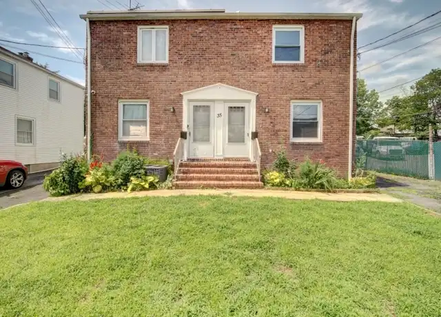 Property at 35 Newark Way Unit B, Maplewood, NJ, 07040, 2 beds, 1 bath, [object Object]