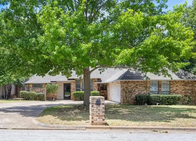 Property at 7725 Red Oak St, North Richland Hills, TX, 76182, 3 beds, 2 baths, [object Object]