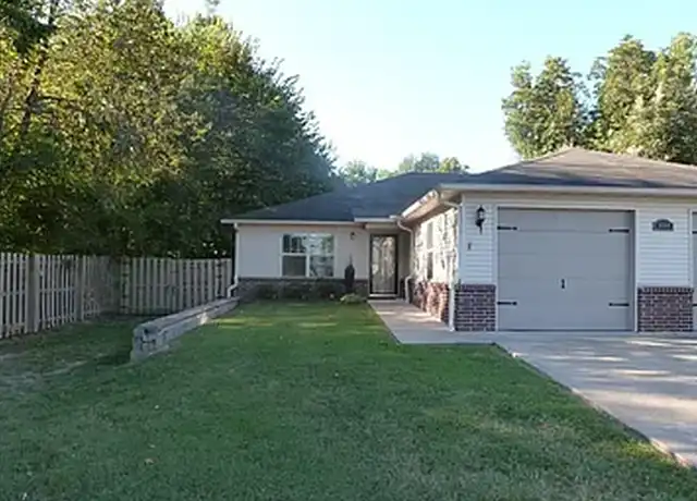 Property at 1118 E Harvard St Unit B, Siloam Springs, AR, 72761, 3 beds, 2 baths, [object Object]