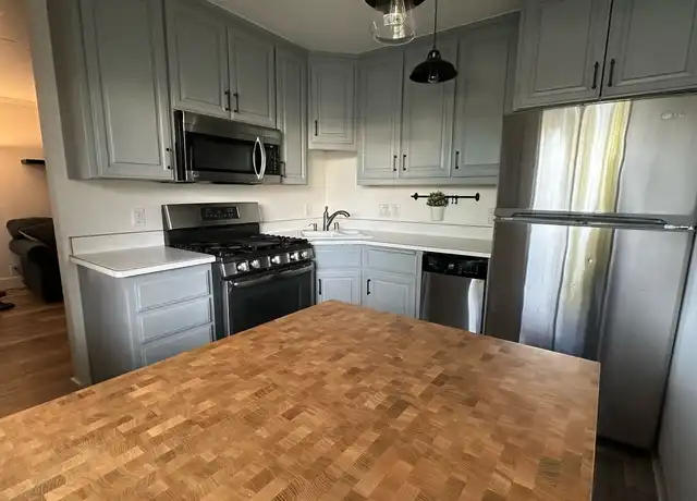 Property at 500 Glenwood Cir #212, Monterey, CA, 93940, 1 bed, 1 bath, [object Object]
