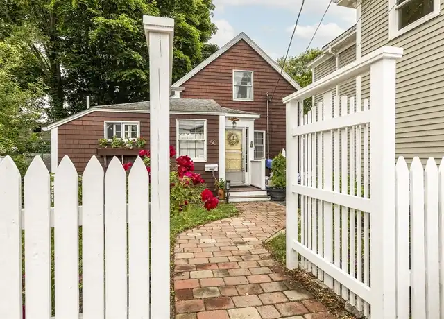 Property at 50 Rowland St Unit 1, Marblehead, MA, 01945, 2 beds, 1 bath, [object Object]