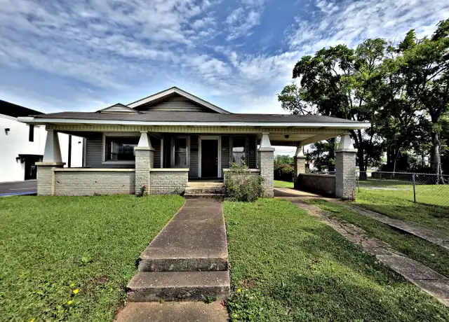 Property at 408 Moulton St W, Decatur, AL, 35601, 3 beds, 1 bath, [object Object]