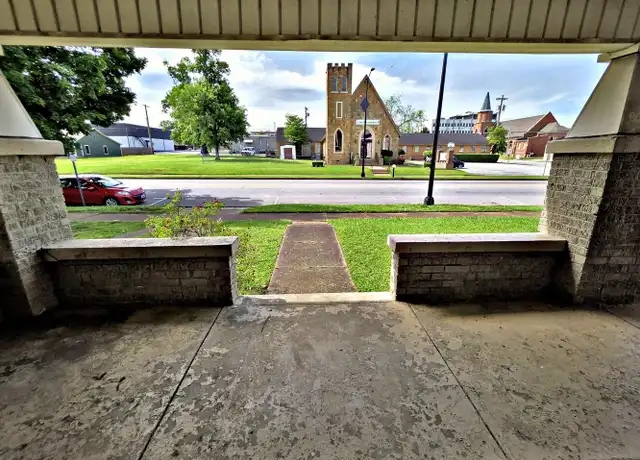 Property at 408 Moulton St W, Decatur, AL, 35601, 3 beds, 1 bath, [object Object]