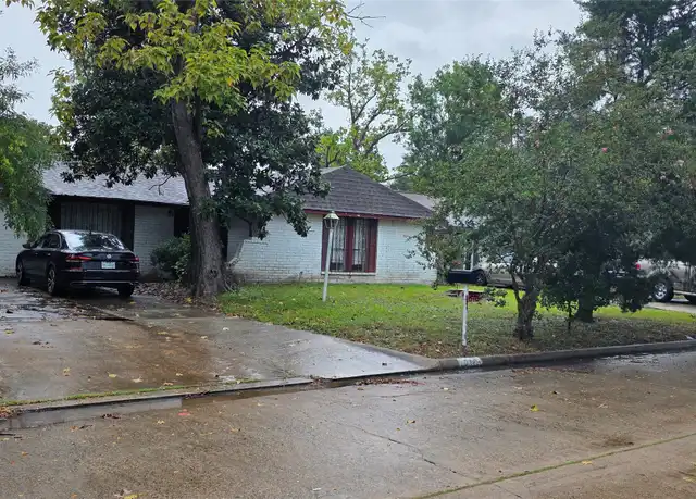 Property at 1018 Forestburg Dr, Houston, TX, 77038, 4 beds, 1.5 baths, [object Object]