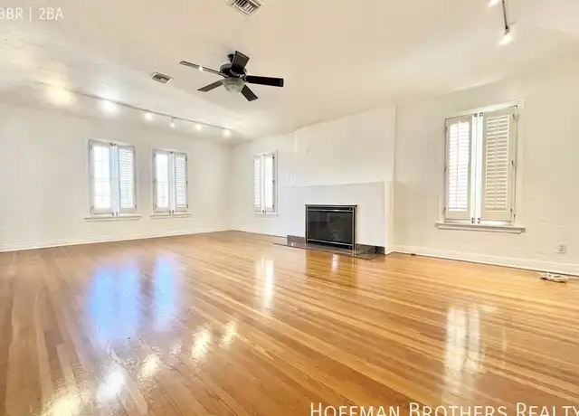 Property at 122 N Detroit St Unit 122A, Los Angeles, CA, 90036, 3 beds, 2 baths, [object Object]