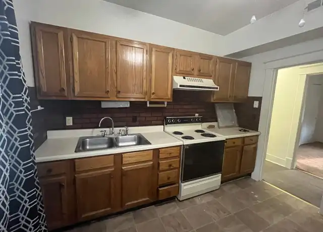 Property at 2900 Brown St Unit -C, Alton, IL, 62002, 2 beds, 1 bath, [object Object]
