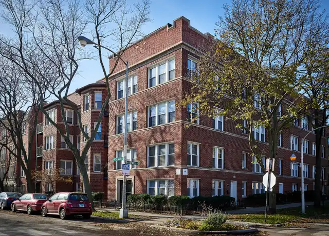 Property at 6830 N Ashland Blvd Unit 3, Chicago, IL, 60626, 2 beds, 2 baths, [object Object]