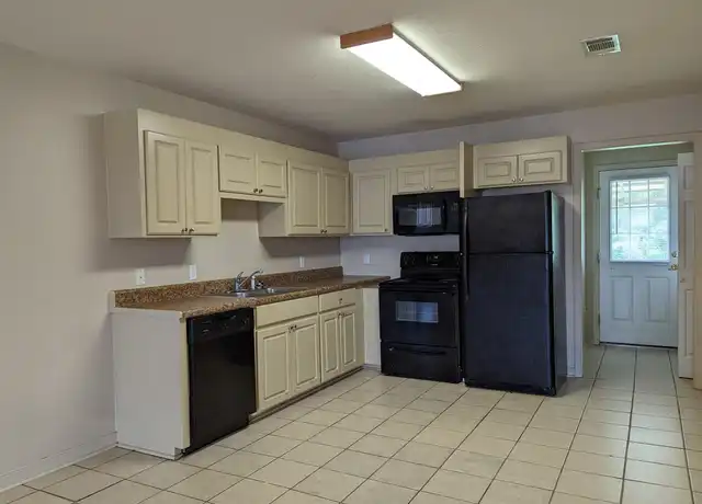 Property at 1115 Howell Rd Unit L, Purvis, MS, 39475, 2 beds, 2 baths, [object Object]