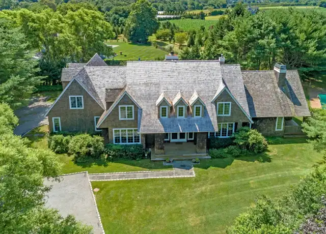 Property at 5 Heritage Farm Ln, East Hampton, NY, 11937, 6 beds, 5.5 baths, [object Object]