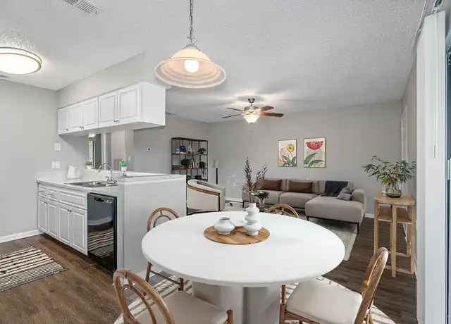 Property at 30 West Apartments - 2835 50th Ave W, Bradenton, FL, 34207, 1-2 bed, 1-2 bath, [object Object]
