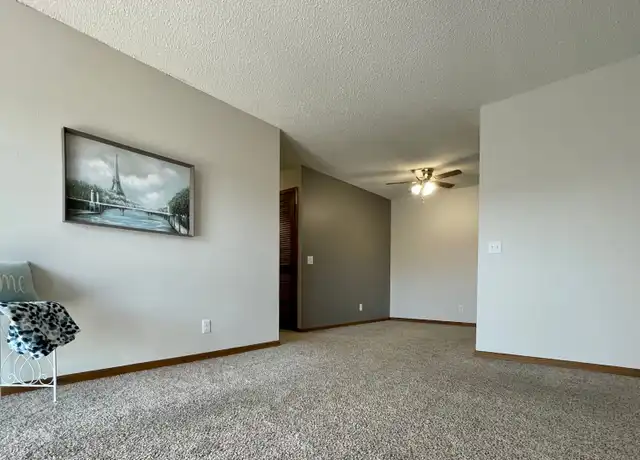 Property at 901 Roanoke Ct Unit WIL-112, Lincoln, NE, 68510, 2 beds, 2 baths, [object Object]