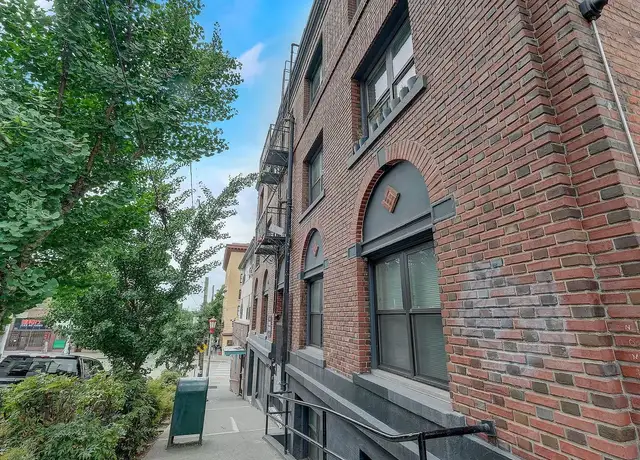 Photo of 315 Maynard Ave S, Seattle, WA 98104