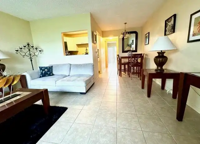 Property at 560 Horizons W #106, Boynton Beach, FL, 33435, 1 bed, 1 bath, [object Object]
