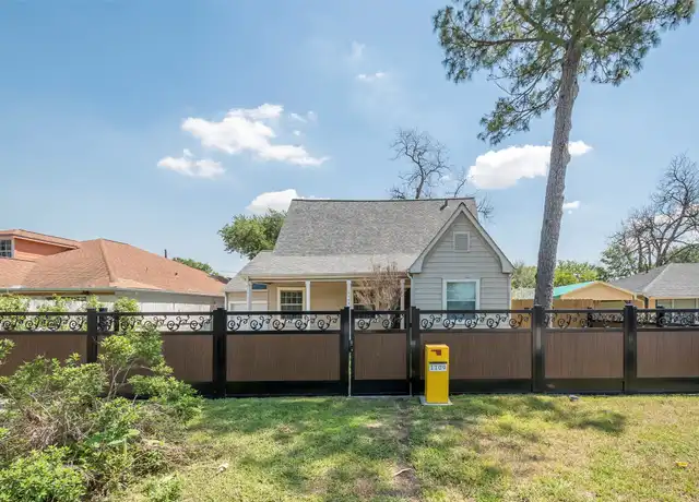 Property at 1109 Dismuke St, Houston, TX, 77023, 4 beds, 3 baths, [object Object]