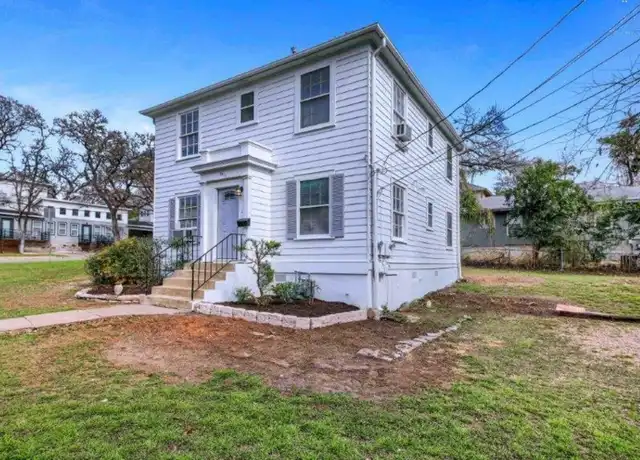 Property at 401 E 33rd St, Austin, TX, 78705, 2 beds, 1 bath, [object Object]