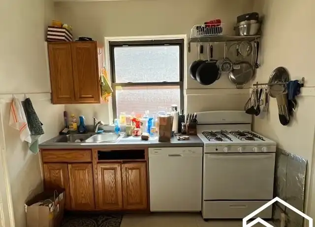 Property at 1119 Washington Blvd Unit 1A, Oak Park, IL, 60302, 2 beds, 1 bath, [object Object]