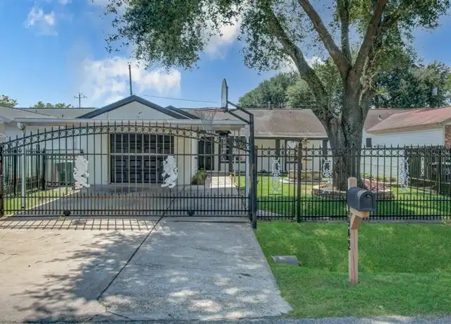 Property at 8942 Judwin St, Houston, TX, 77075, 4 beds, 2 baths, [object Object]