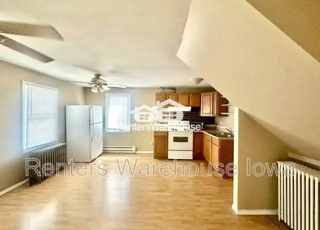 Property at 2300 Beaver Ave Unit 6, Des Moines, IA, 50310, 2 beds, 1 bath, [object Object]