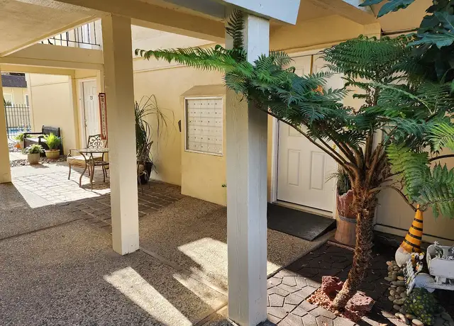 Photo of 10930 Fair Oaks Blvd, Fair Oaks, CA 95628