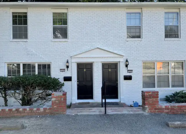 Property at 313 Fletcher Ave, Fayetteville, AR, 72701, 2 beds, 1.5 baths, [object Object]