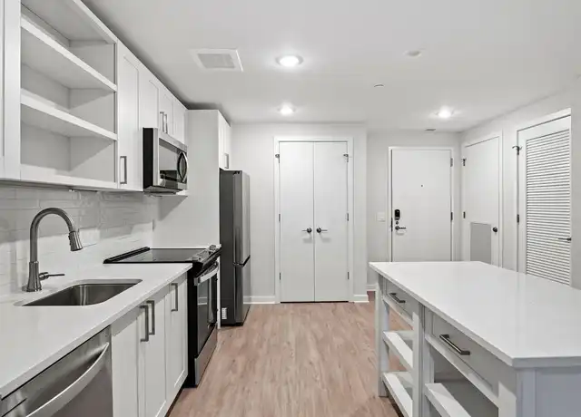 Property at 4000 Wisconsin Ave NW Unit 1B-4K-205, Washington, DC, 20016, 1 bed, 1 bath, [object Object]