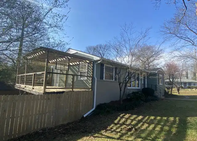 Property at 1018 Robins Crest Rd, Chattanooga, TN, 37415, 3 beds, 2.5 baths, [object Object]