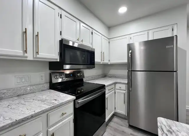 Property at 713 New Kent Pl, Cary, NC, 27511, 2 beds, 2 baths, [object Object]