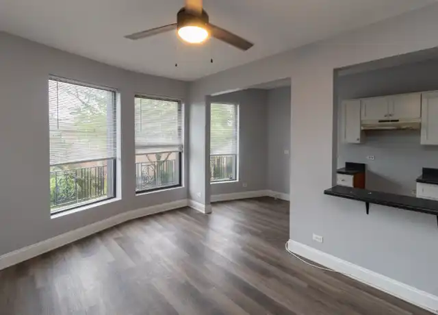 Property at 6916 S Clyde Ave Unit 303, Chicago, IL, 60649, 1 bed, 1 bath, [object Object]