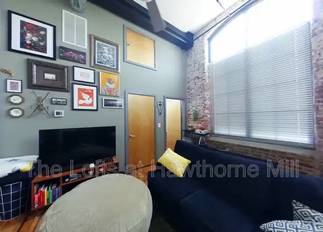 Property at 1101 Hawthorne Ln Unit 113, Charlotte, NC, 28205, 2 beds, 2 baths, [object Object]