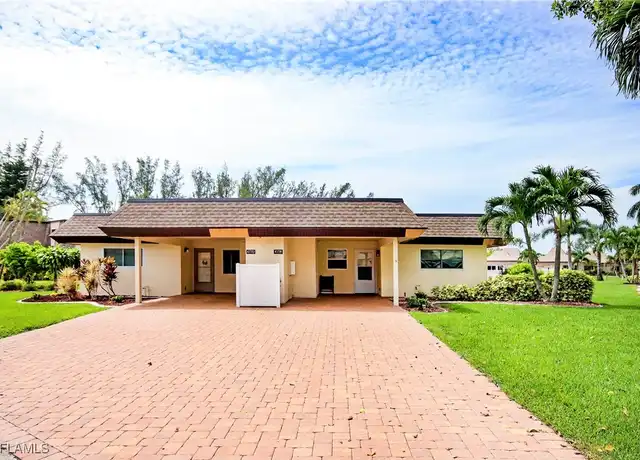 Property at 4774 Hidden Harbour Blvd, Fort Myers, FL, 33919, 2 beds, 2 baths, [object Object]