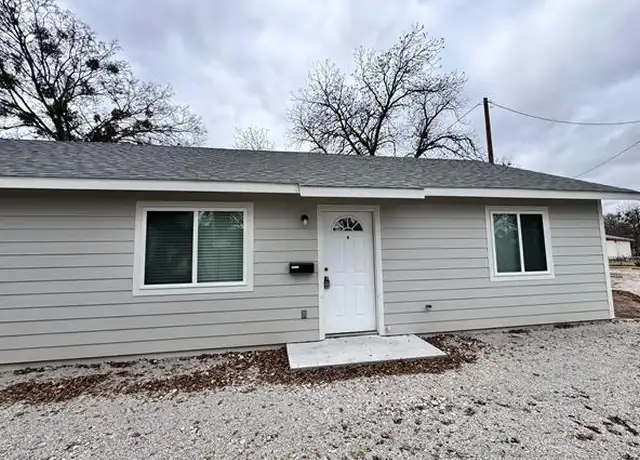 Property at 1211 Avenue A, Brownwood, TX, 76801, 2 beds, 1 bath, [object Object]