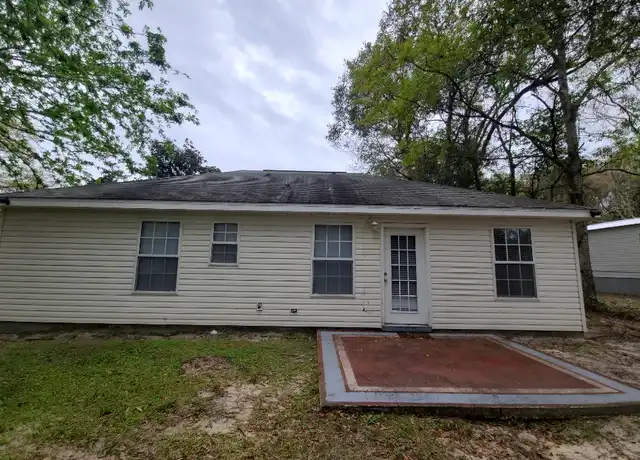Property at 718 Lee Ave, Crestview, FL, 32539, 3 beds, 2 baths, [object Object]
