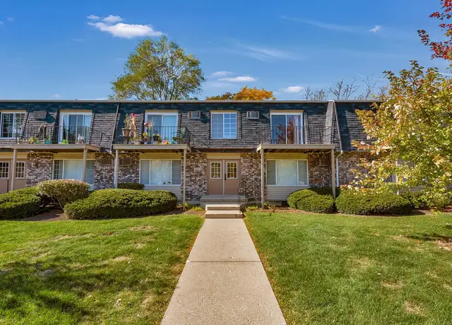 Photo of 4108 W Lillian St, McHenry, IL 60050