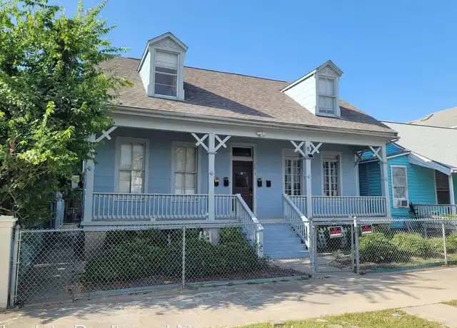 Property at 2213 Avenue K Unit 3, Galveston, TX, 77550, 1 bed, 1 bath, [object Object]