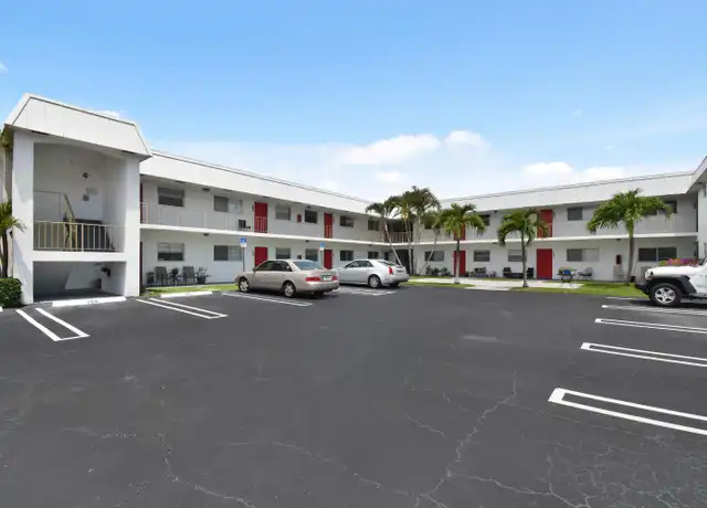 Property at 402 Lake Shore Dr, West Palm Beach, FL, 33403, 3 beds, 2 baths, [object Object]