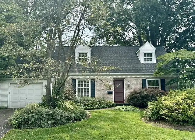 Property at 255 N Jackson St, Strasburg, PA, 17579, 4 beds, 2 baths, [object Object]