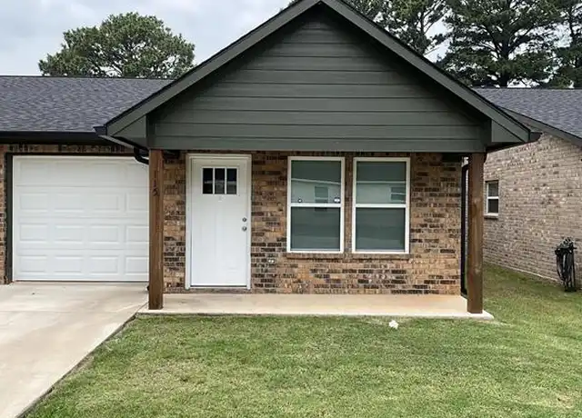 Property at 115 Isabella St, Mineola, TX, 75773, 3 beds, 2 baths, [object Object]