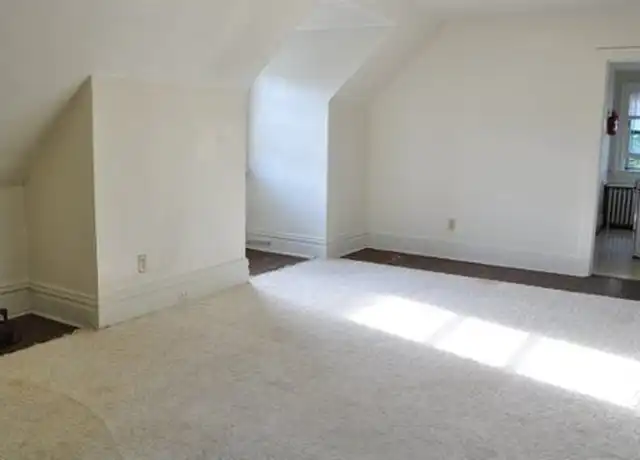 Property at 6549 Northumberland St Unit 3, Pittsburgh, PA, 15217, 2 beds, 1 bath, [object Object]