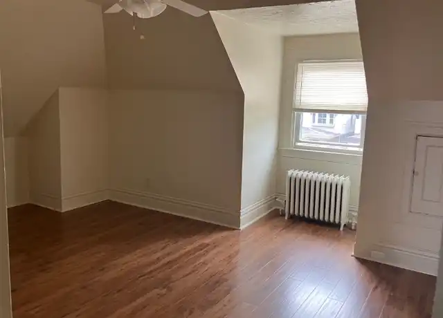 Property at 6549 Northumberland St Unit 3, Pittsburgh, PA, 15217, 2 beds, 1 bath, [object Object]