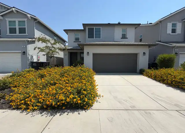 Property at 1005 W Sedona Ave, Visalia, CA, 93291, 3 beds, 2.5 baths, [object Object]