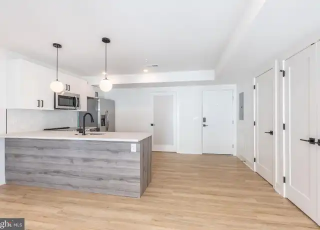Property at 629 W Girard Ave Unit 307, Philadelphia, PA, 19123, 1 bed, 1 bath, [object Object]