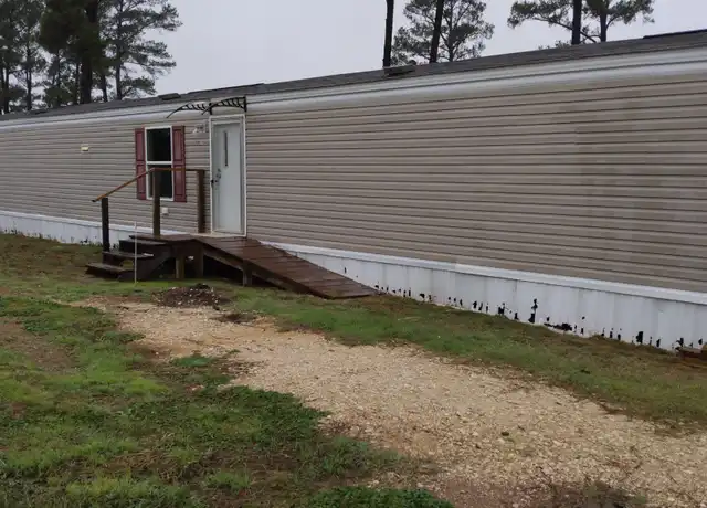 Property at 104 Alum Creek Dr Unit C, Paige, TX, 78659, 3 beds, 2 baths, [object Object]