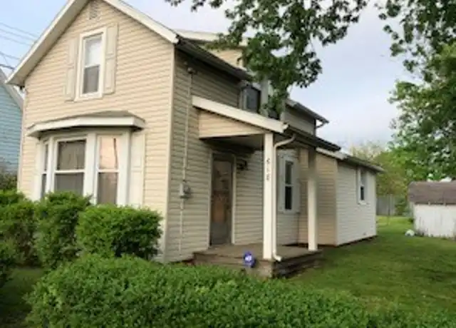 Property at 618 Young Ave NE, Canton, OH, 44704, 2 beds, 1 bath, [object Object]