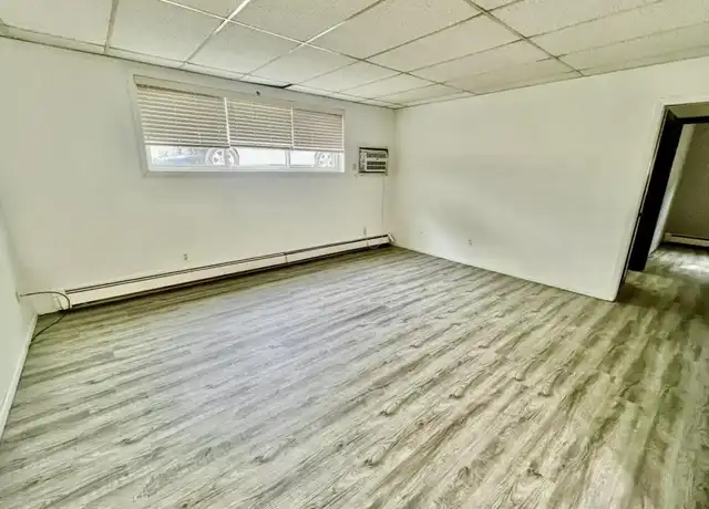 Property at 104 6th St NE Unit 2, Mandan, ND, 58554, 2 beds, 1 bath, [object Object]