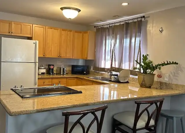 Property at 3527 Puuku Makai Dr, Honolulu, HI, 96818, 3 beds, 1 bath, [object Object]